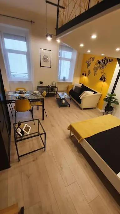 Violet Apartment With Air Condition Budapest
