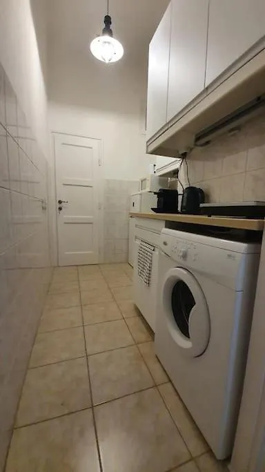 Violet Apartment With Air Condition Budapest